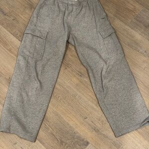 Aritzia TNA Cozy Fleece Cargo Sweatpants